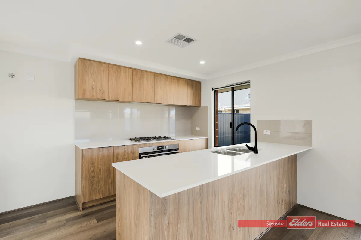 74 Claret Ash Boulevard — photo 6 of 20