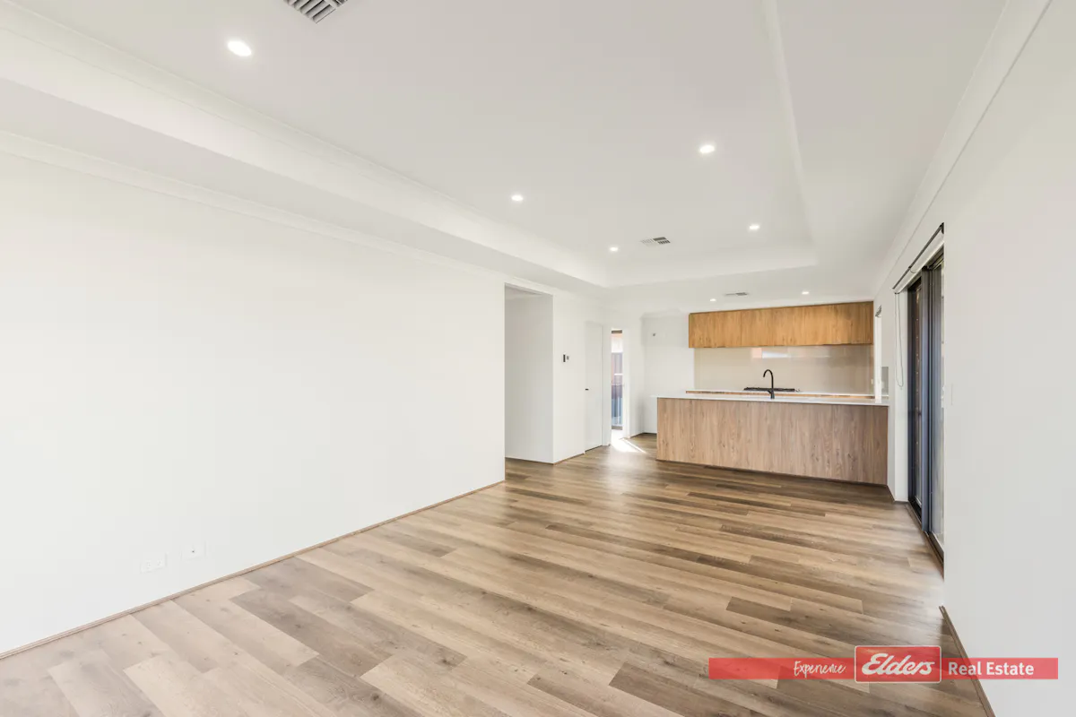 74 Claret Ash Boulevard — photo 8 of 20
