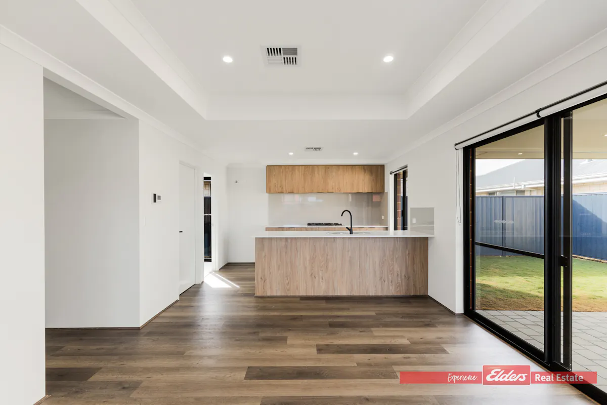 74 Claret Ash Boulevard — photo 4 of 20