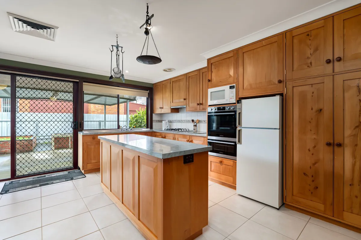76 Albury Street — photo 17 of 28