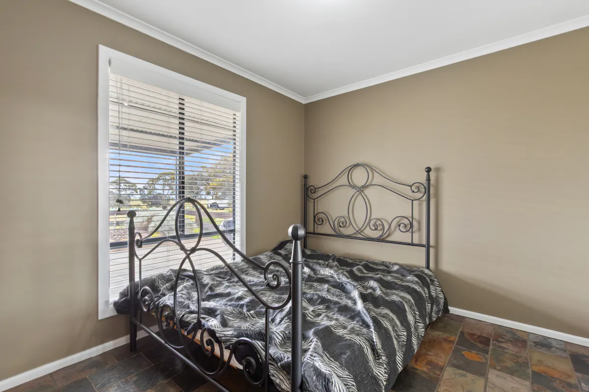 283 Range Road — photo 8 of 30