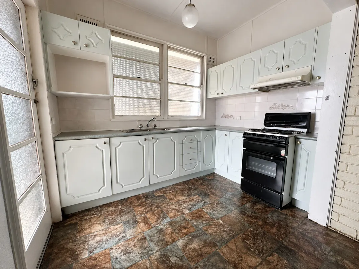 14 Alexandra Street — photo 2 of 6