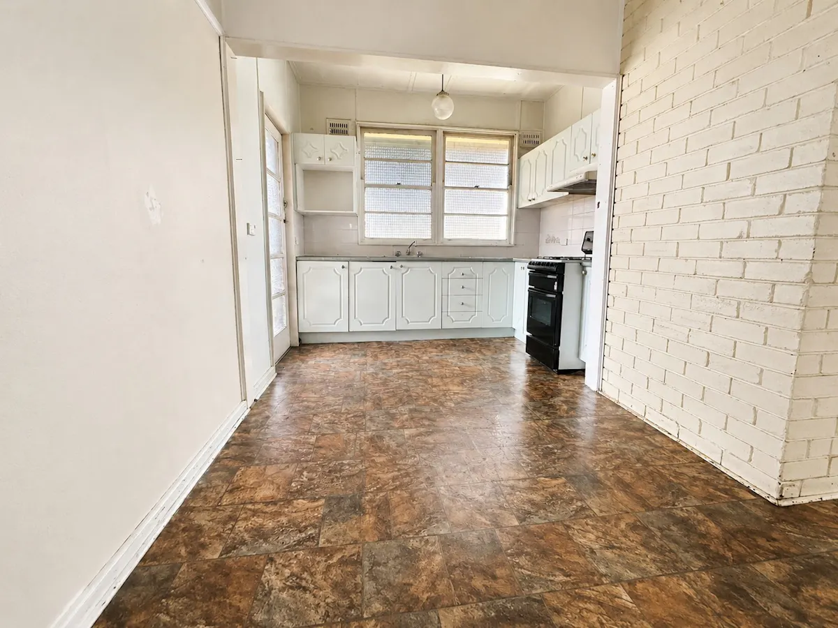 14 Alexandra Street — photo 3 of 6