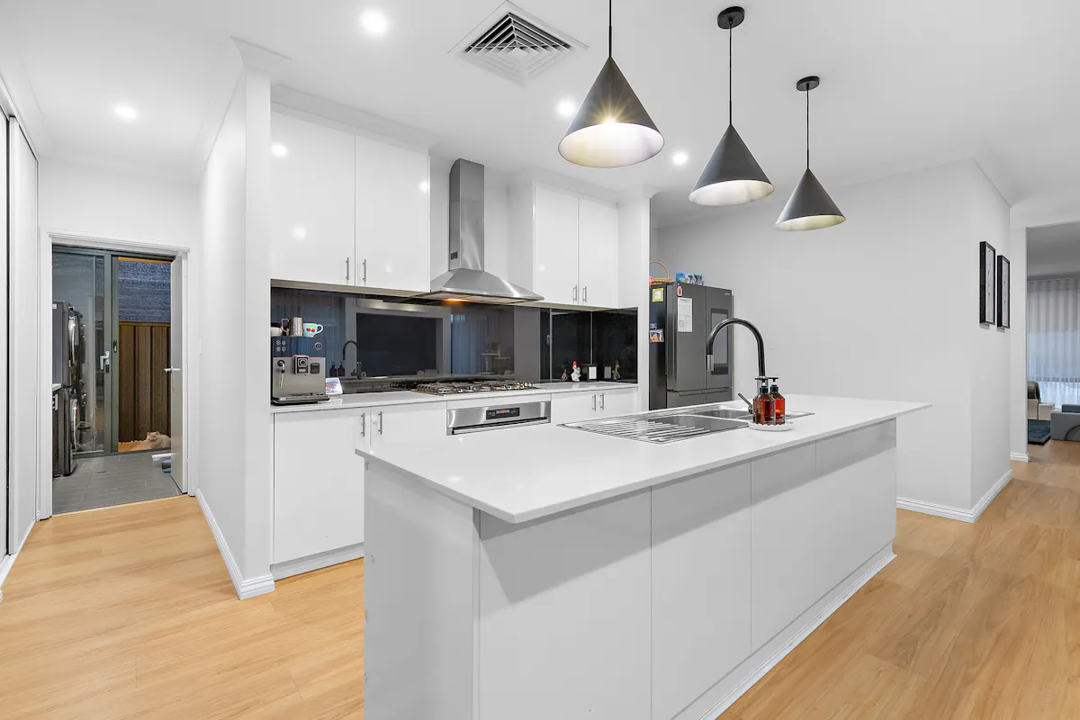 45 Chilvers Street — photo 5 of 30