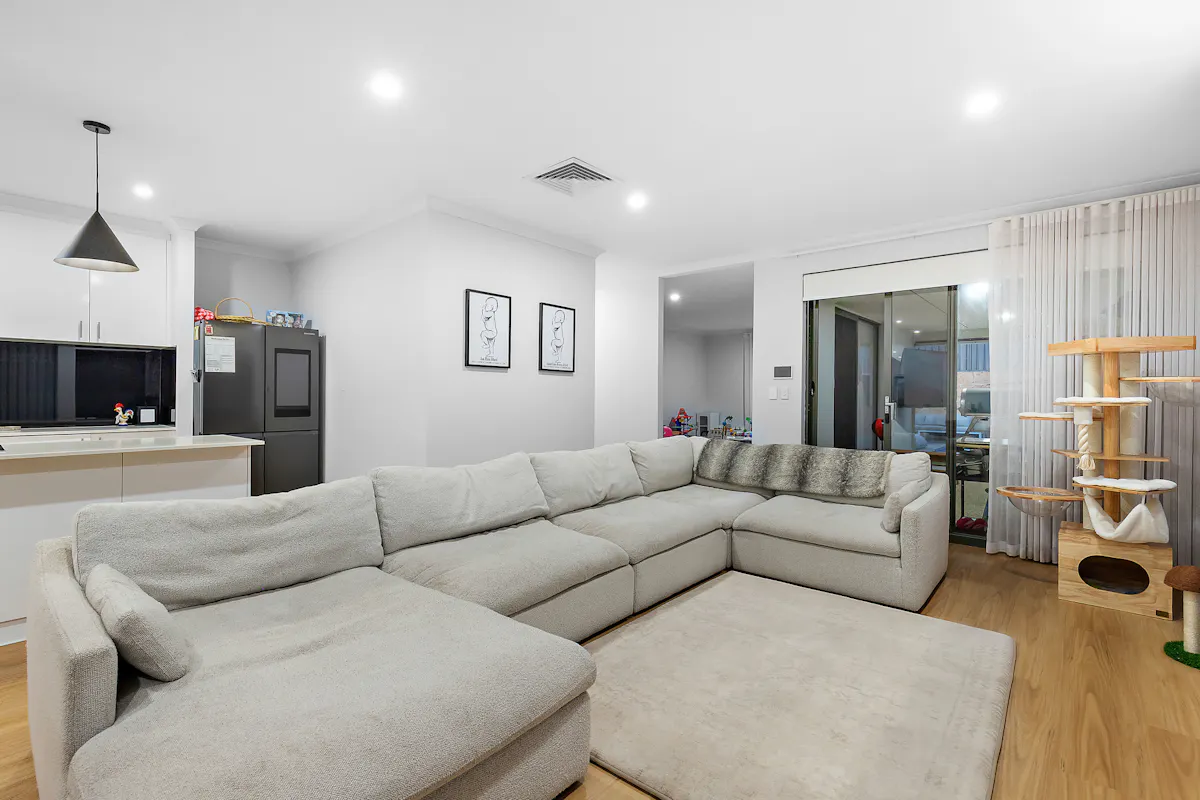 45 Chilvers Street — photo 10 of 30