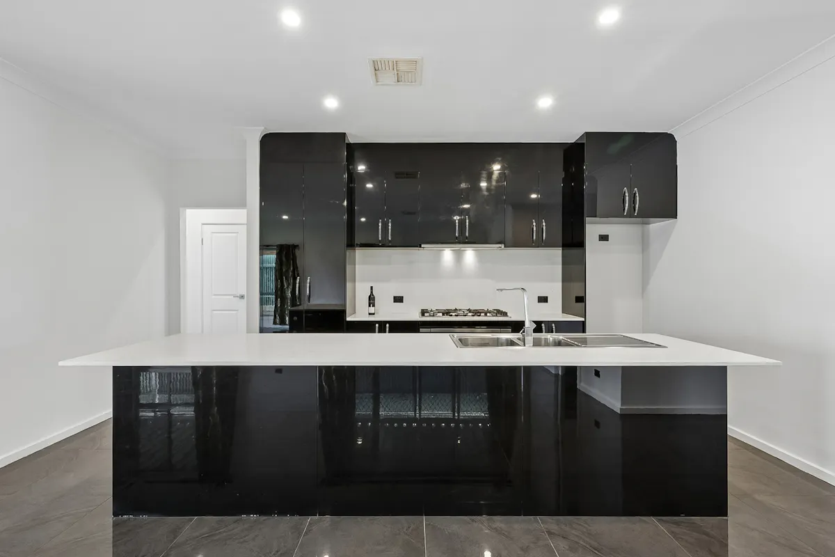 10 Trevor Street — photo 9 of 28