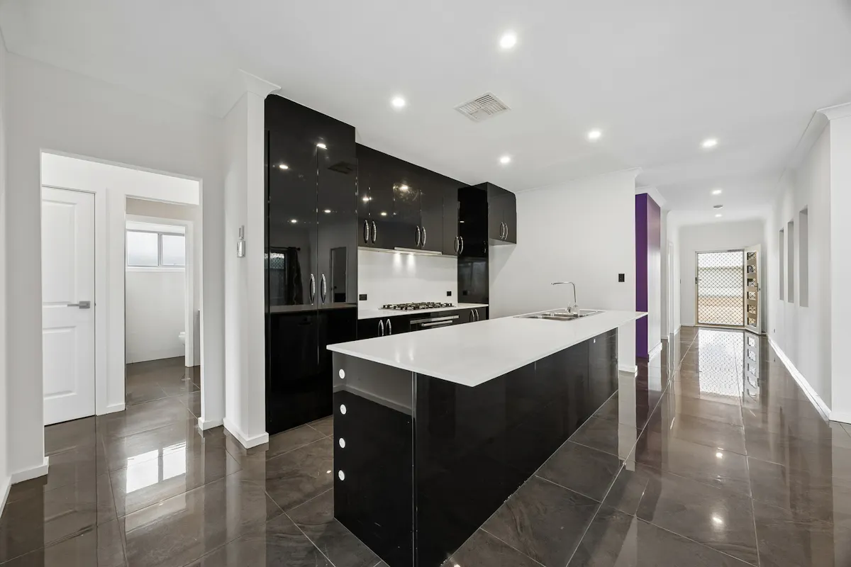 10 Trevor Street — photo 7 of 28
