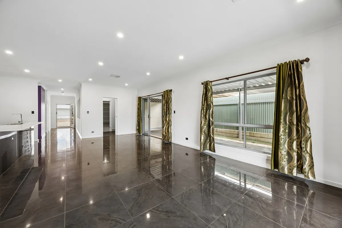10 Trevor Street — photo 5 of 28