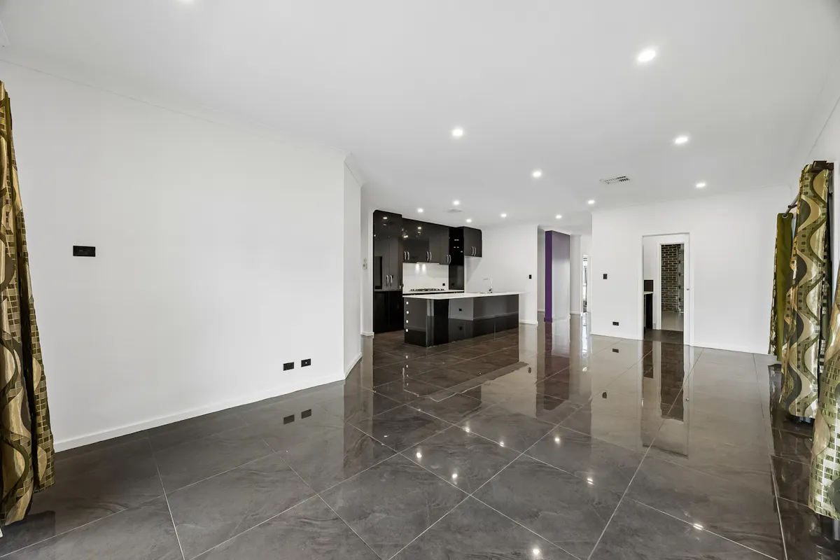 10 Trevor Street — photo 3 of 28