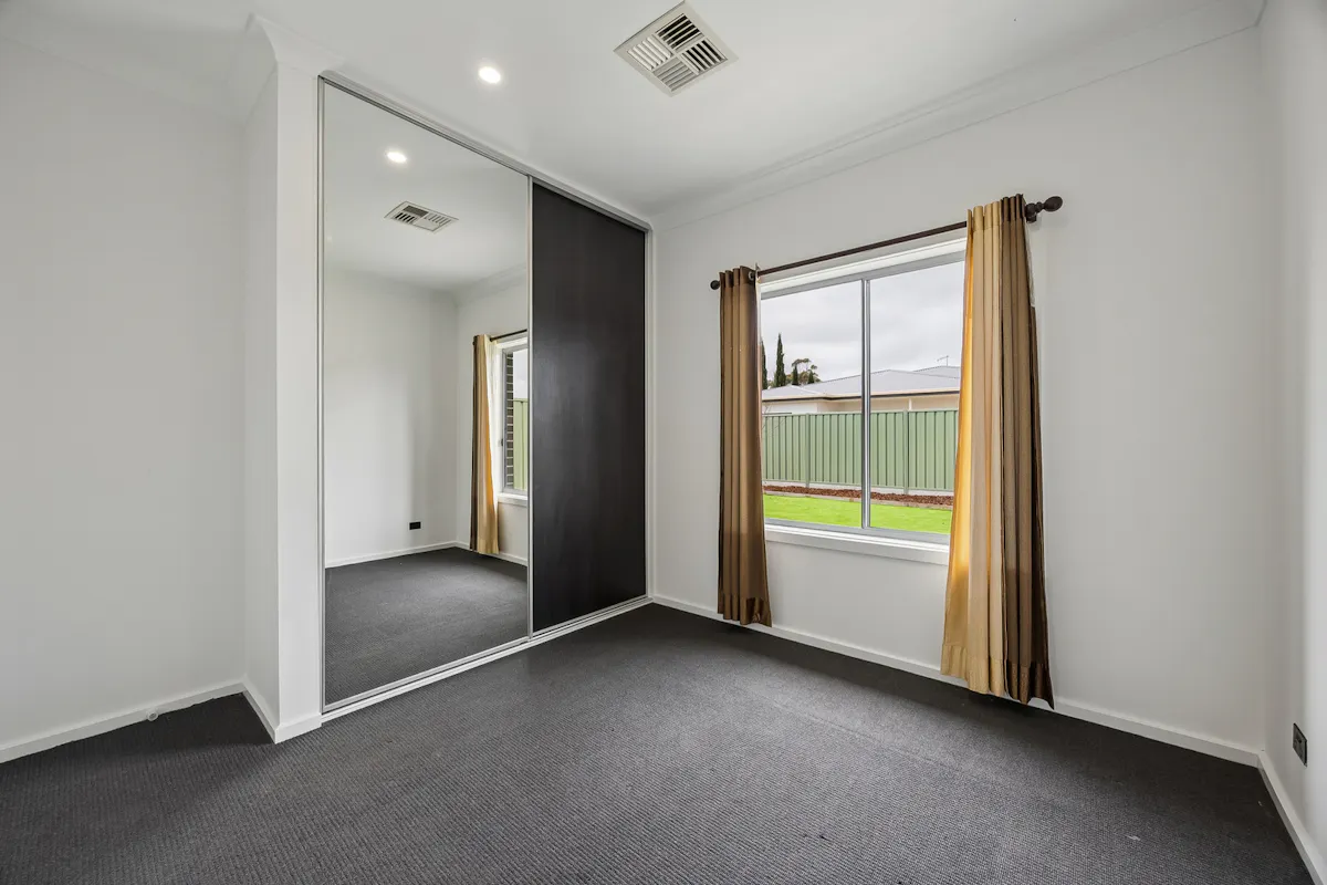 10 Trevor Street — photo 18 of 28