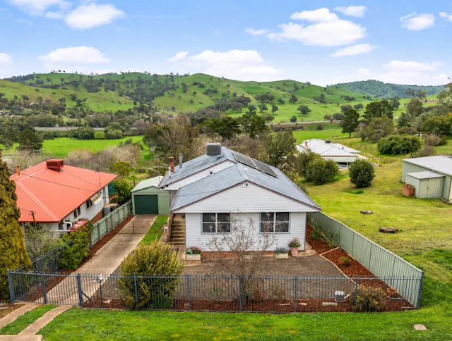 26 Tor Street — photo from Elders Real Estate Riverina Hills