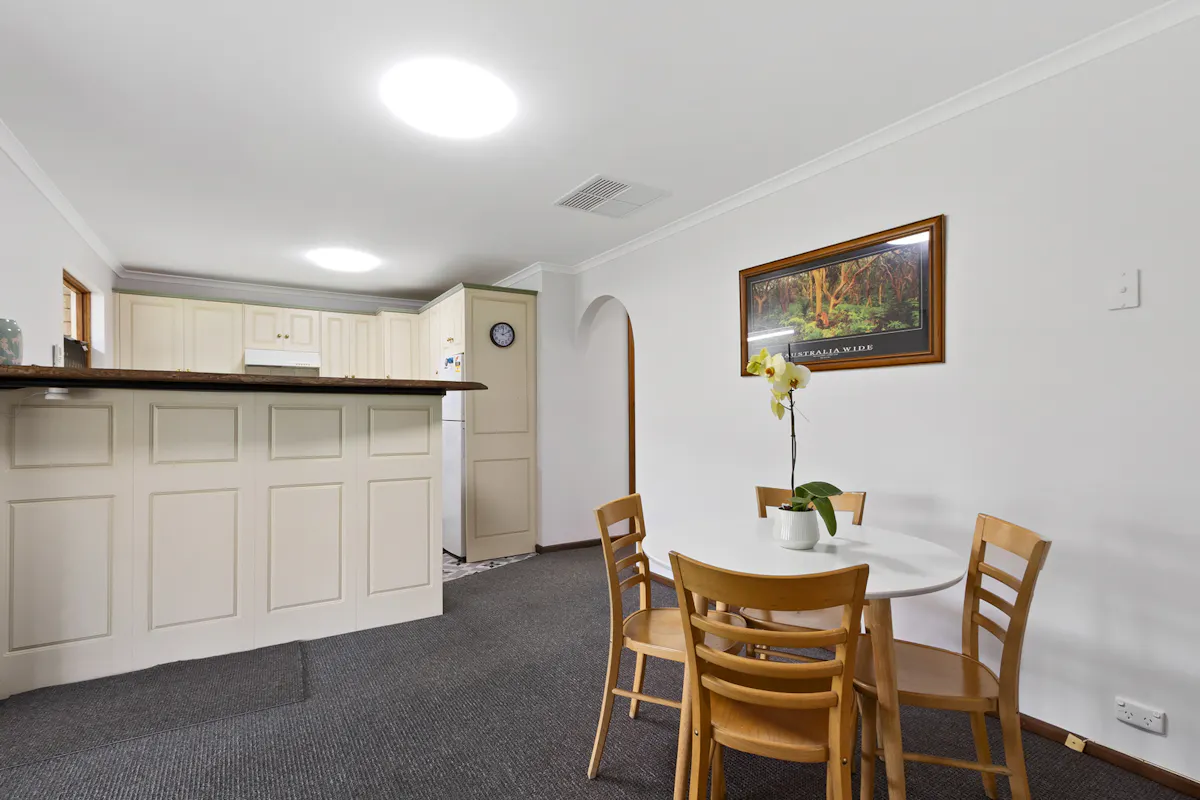 11 Orlyk Street — photo 10 of 19