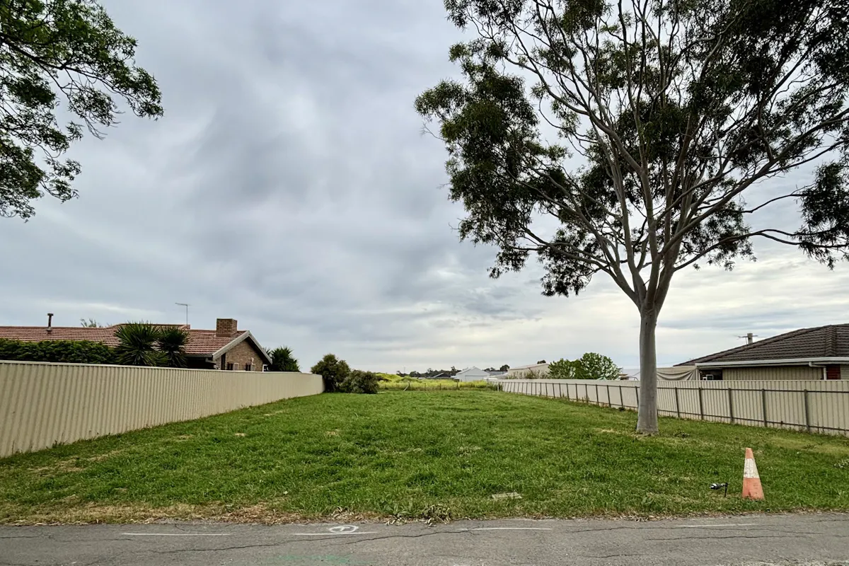 94 Basedow Road — photo 4 of 9