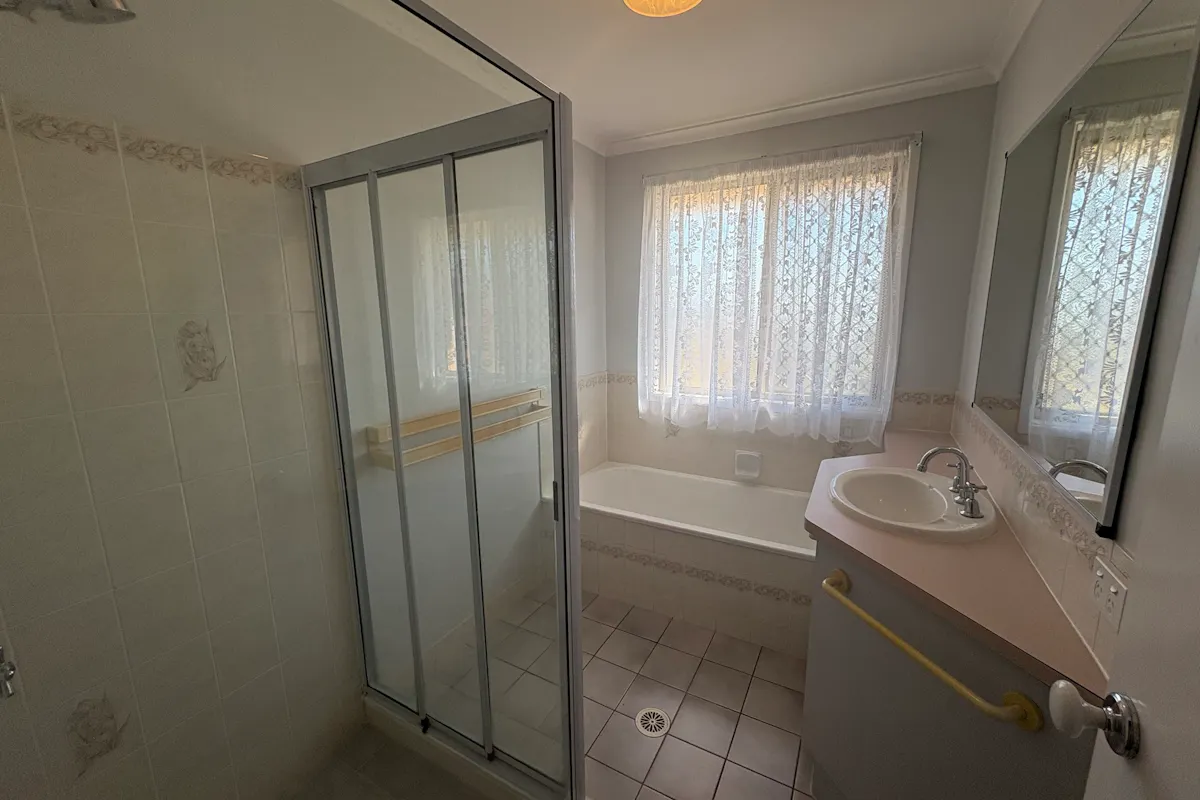 14 Sovereign Court — photo 10 of 13