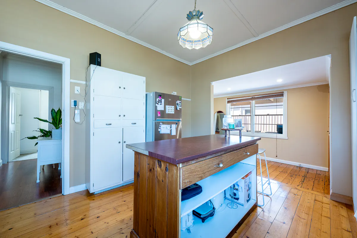 13 Robinson Street — photo 5 of 27