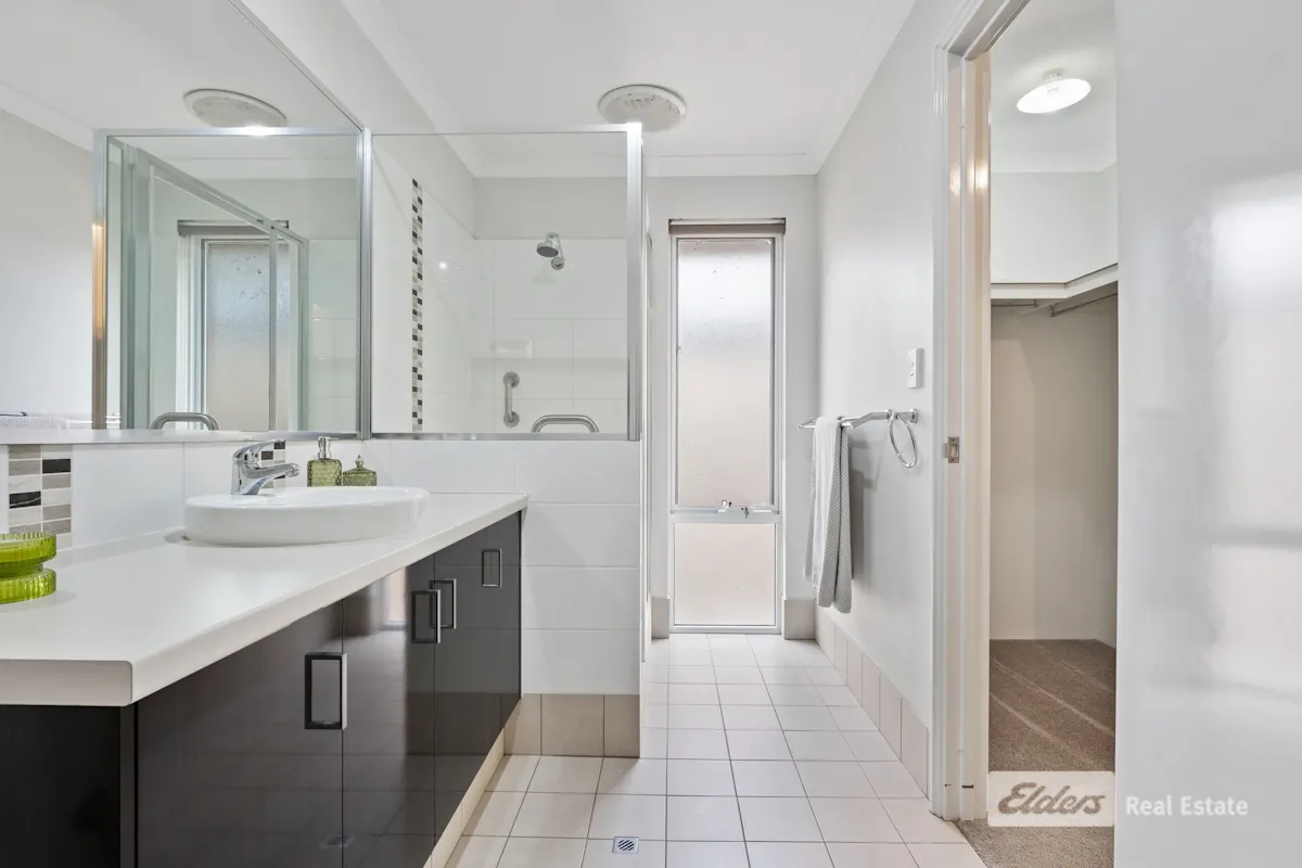 51 Spurr Street — photo 5 of 5