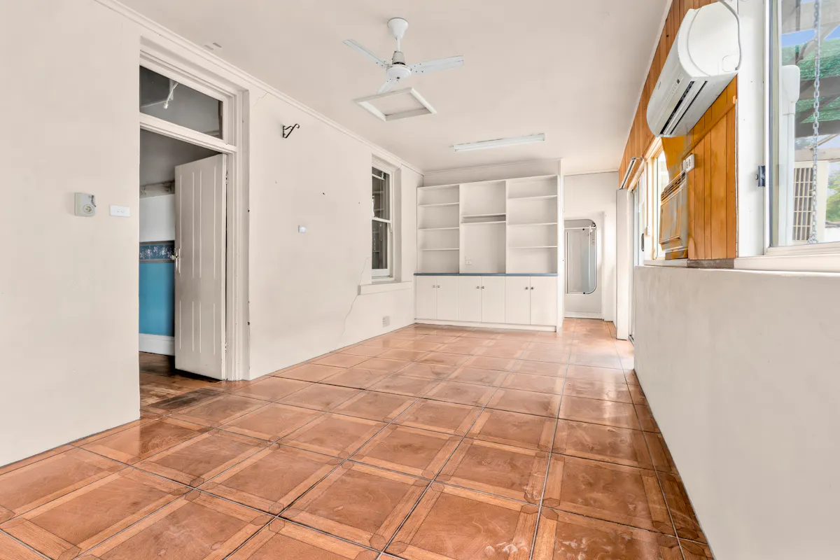 3 Thompson Street — photo 8 of 11