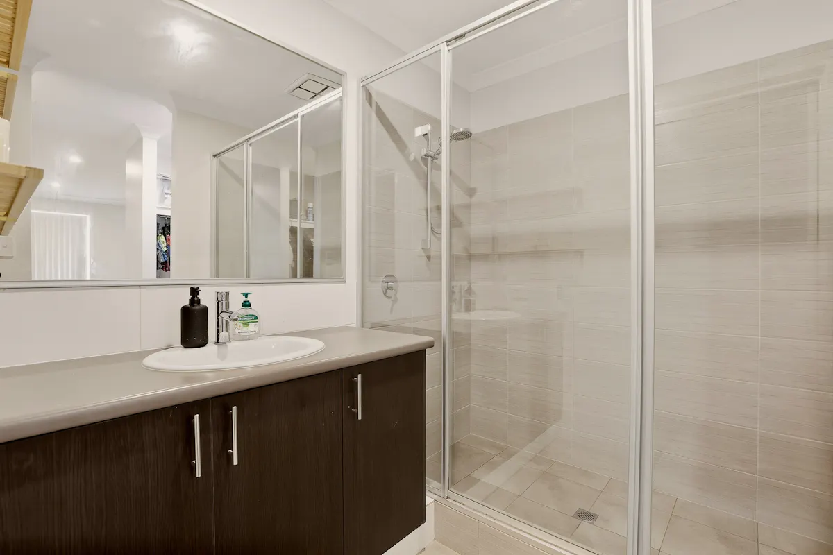32 Saltwater Street — photo 8 of 14