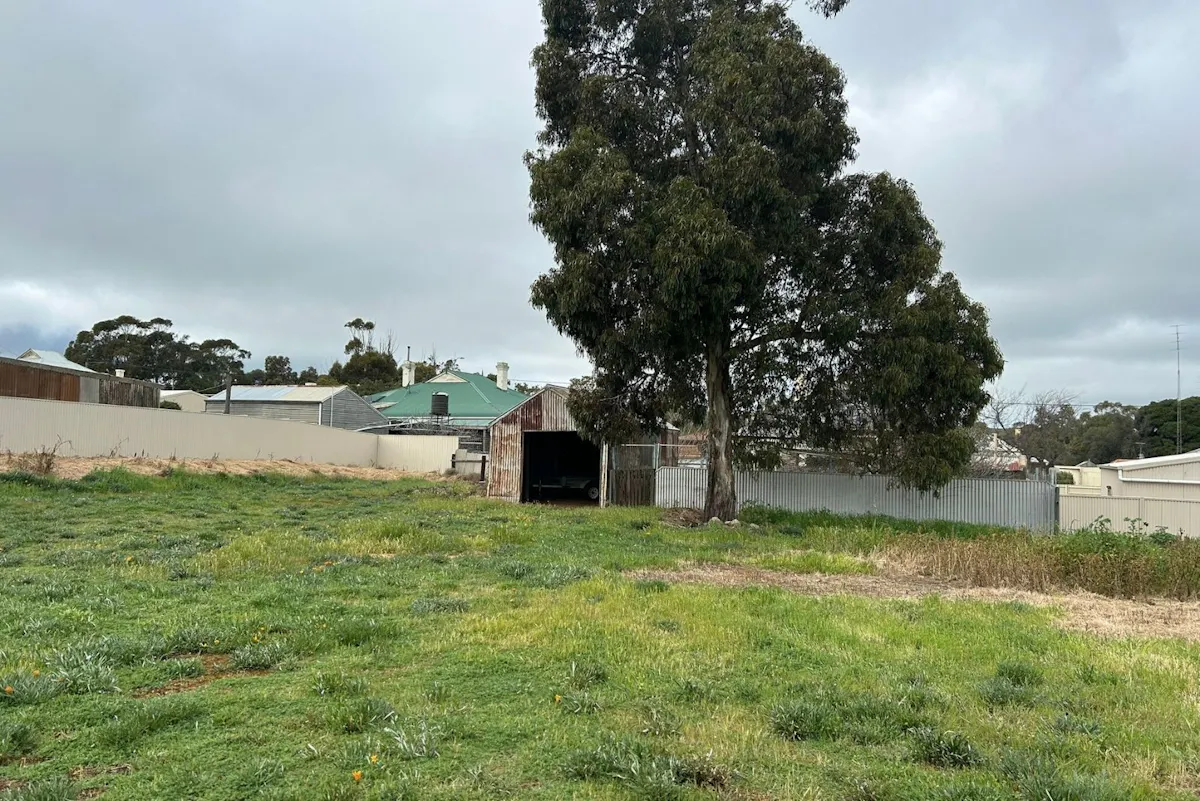 24-26 Paxton Terrace — photo 11 of 11