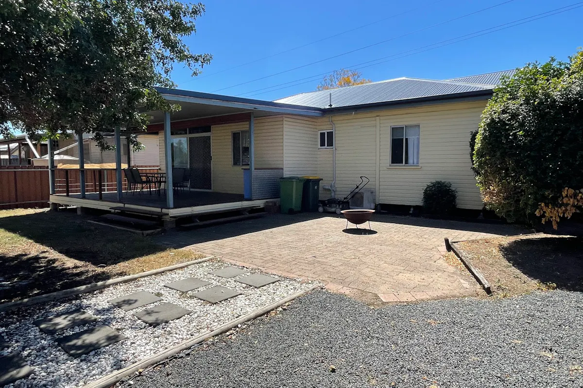 106 Bunya Street — photo 2 of 19