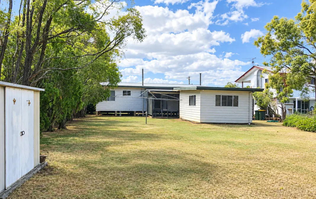 22 McQueen Street, Dalby, QLD, 4405 - Image 10