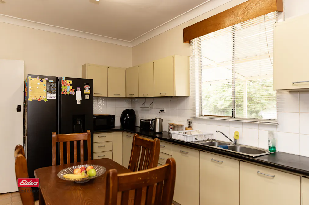 56 South Avenue, Merredin, WA, 6415 - Image 6