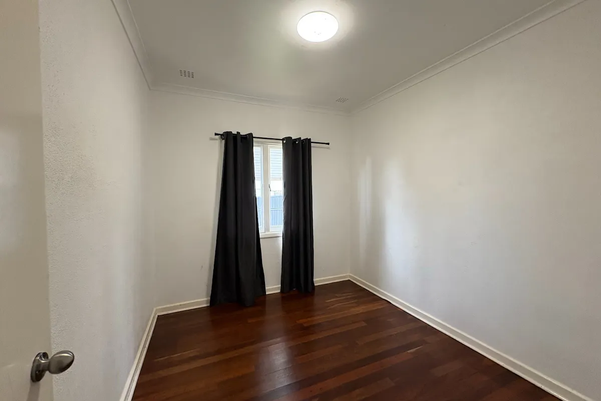 87 Newcastle Road — photo 10 of 17