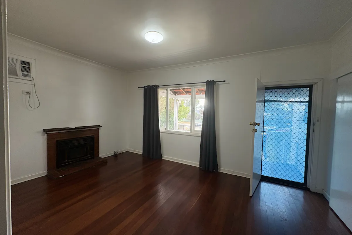 87 Newcastle Road — photo 11 of 17
