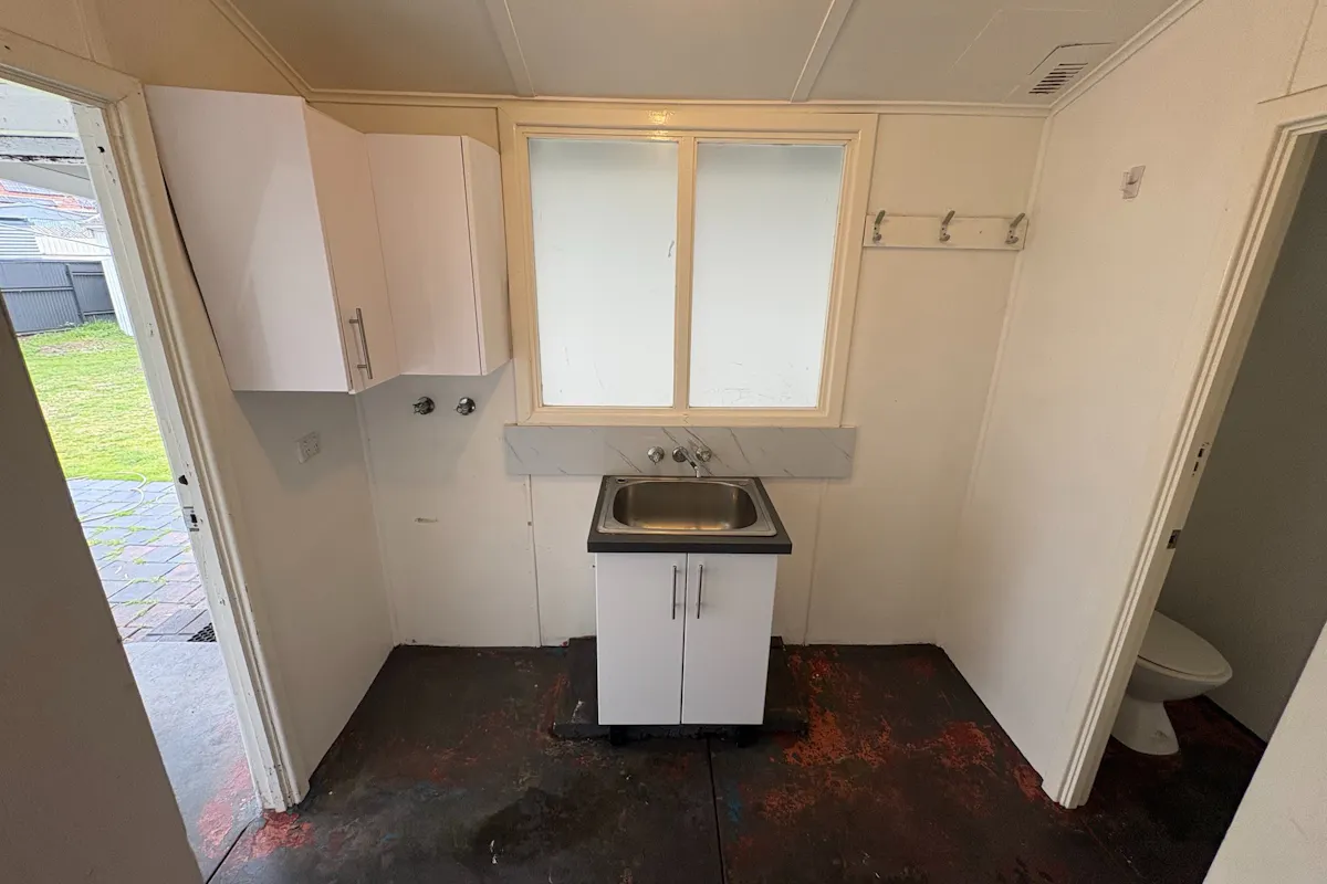 87 Newcastle Road — photo 13 of 17
