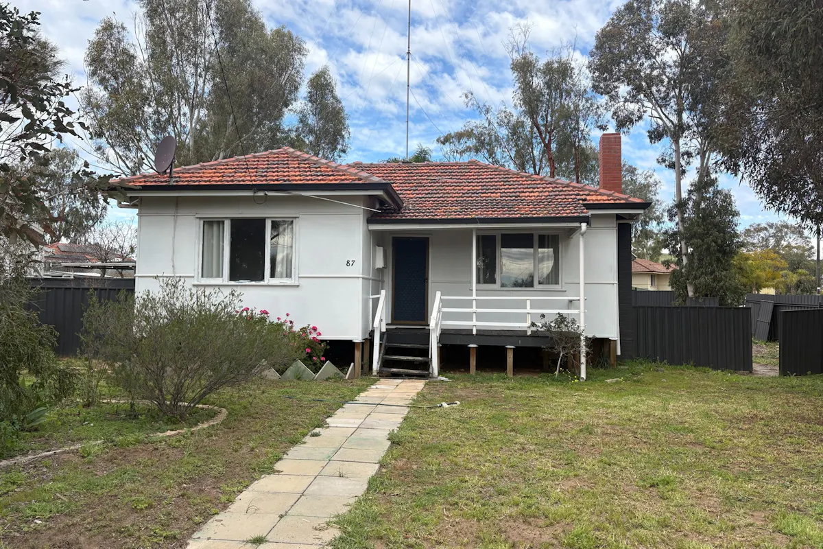 87 Newcastle Road — photo 2 of 17