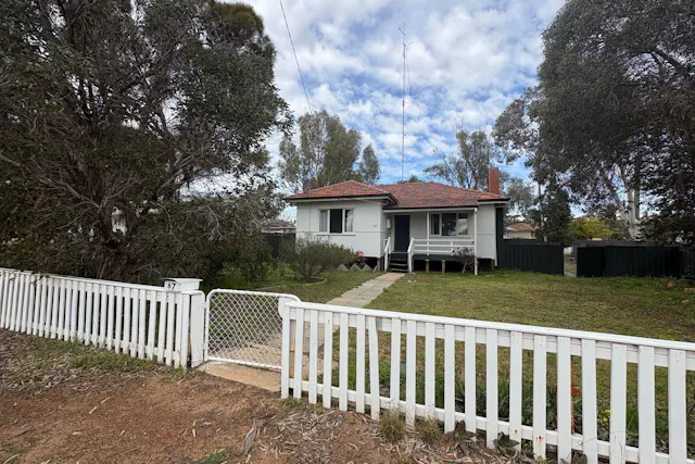 87 Newcastle Road — photo from Elders Real Estate Bunbury / Davenport - McCombe Road