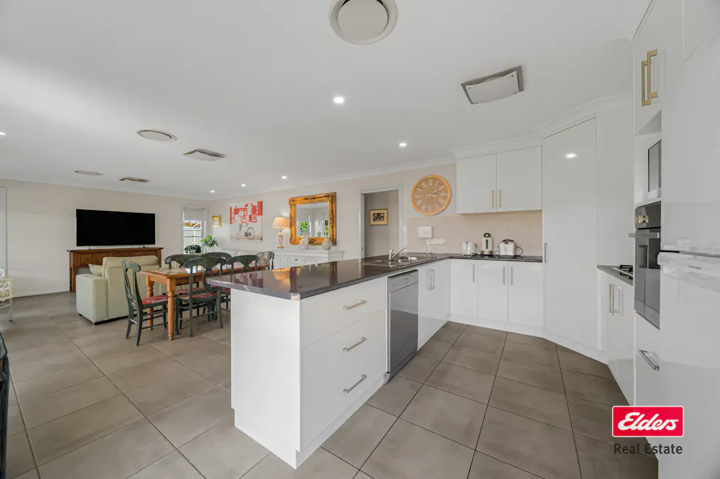 41 Cypress Point Drive, Dubbo, NSW, 2830 - Image 5