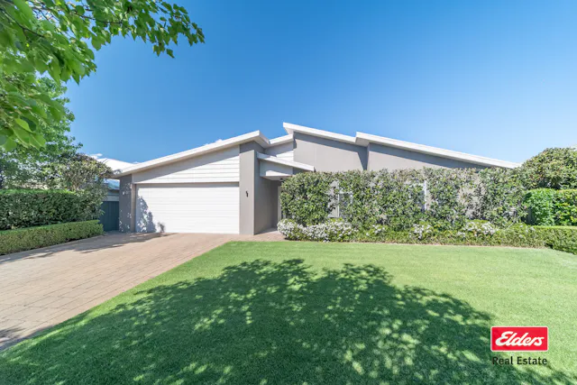 41 Cypress Point Drive — photo from Elders Real Estate Dubbo