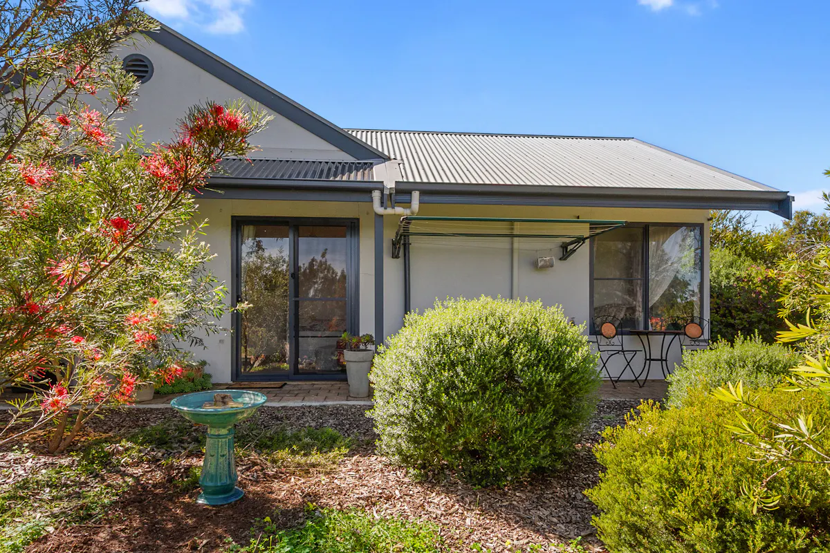 4/8 Beare Street — photo 19 of 25