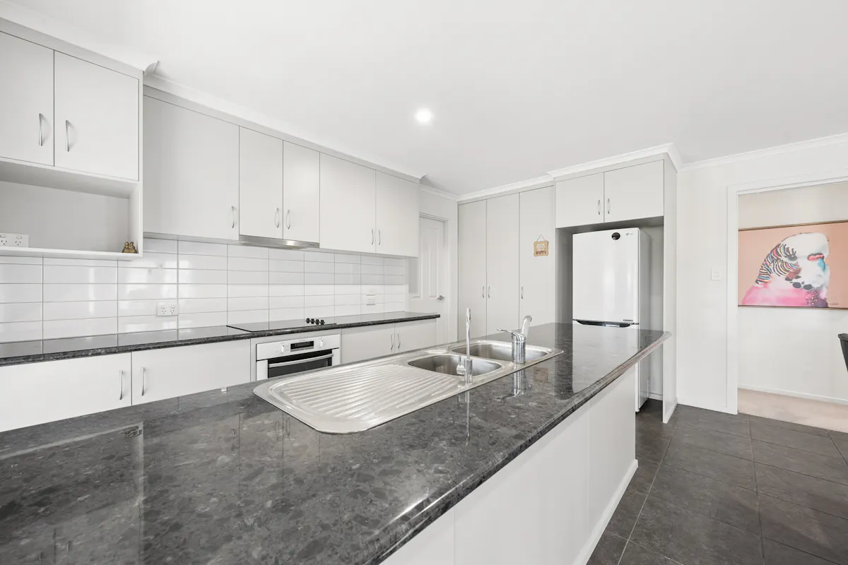 10 Radley Court — photo 2 of 17