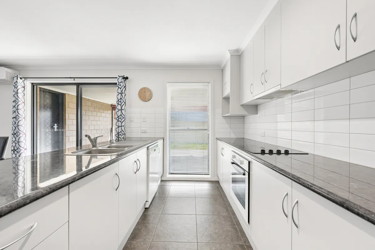 10 Radley Court — photo 4 of 17