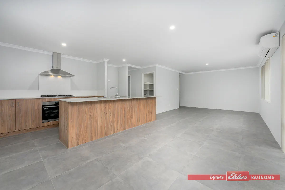 21 Brassica Street — photo 4 of 17