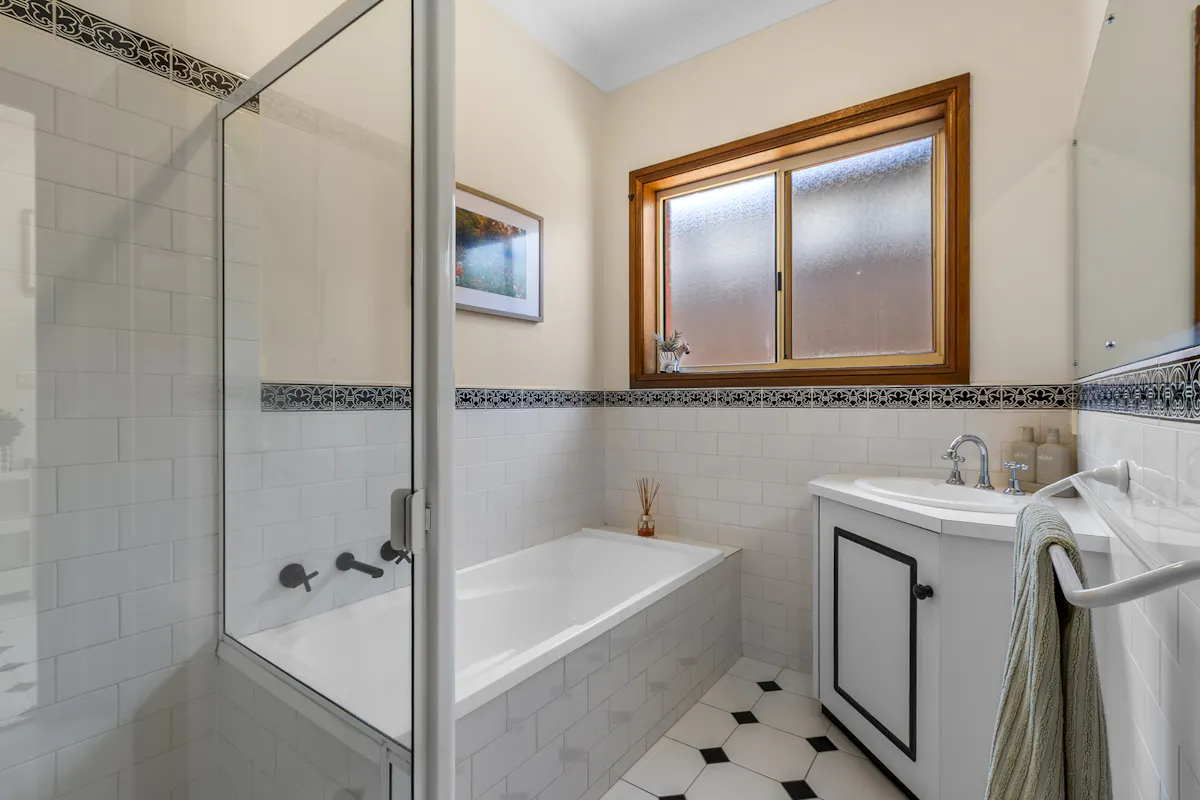 18 Dempster Court — photo 11 of 24