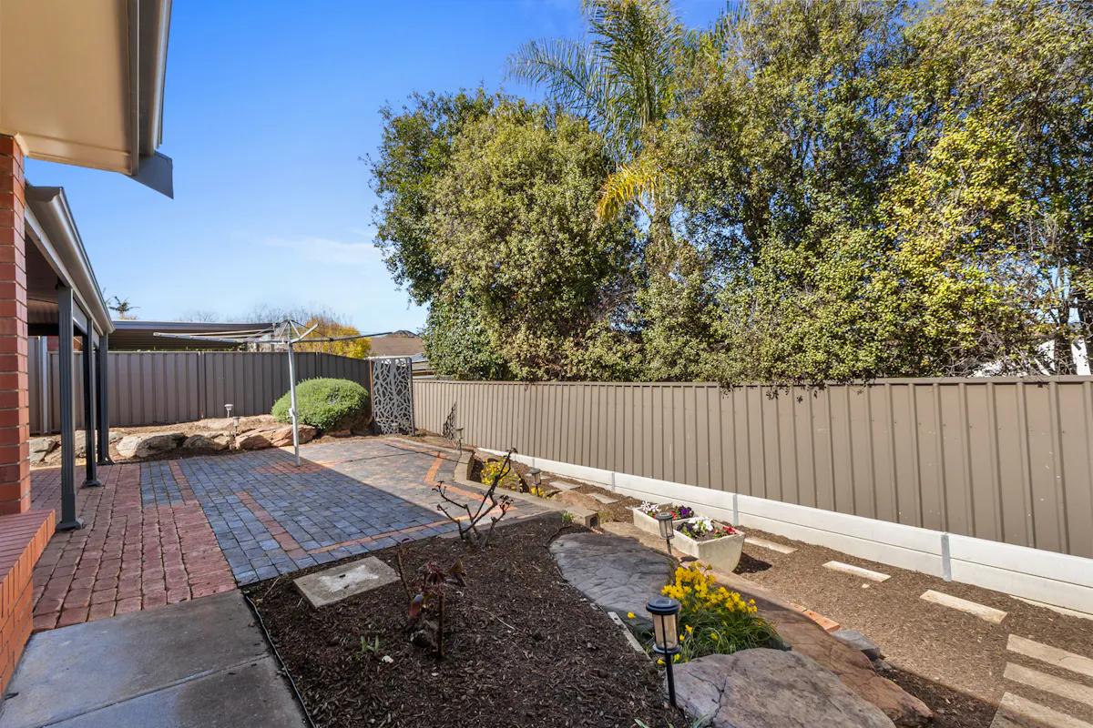 18 Dempster Court — photo 22 of 24