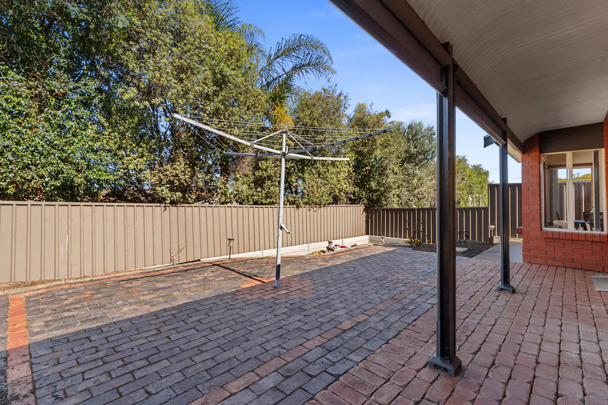 18 Dempster Court — photo 21 of 24