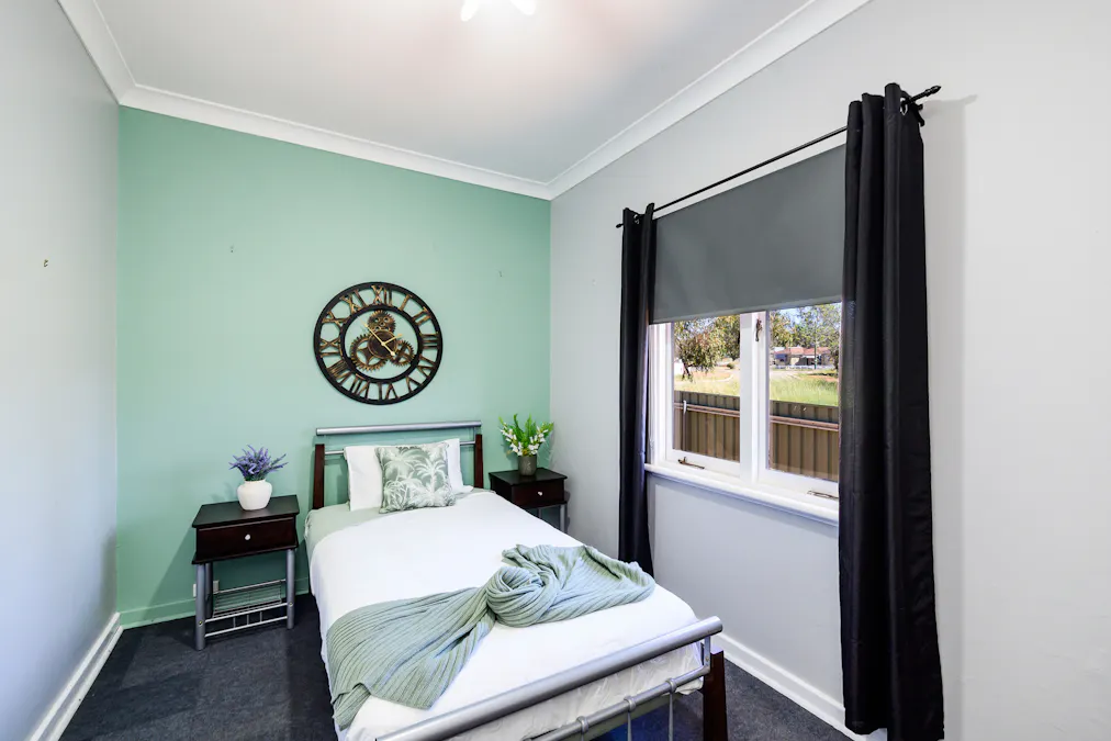 25 Yalbaroo Road, Northam, WA, 6401 - Image 14