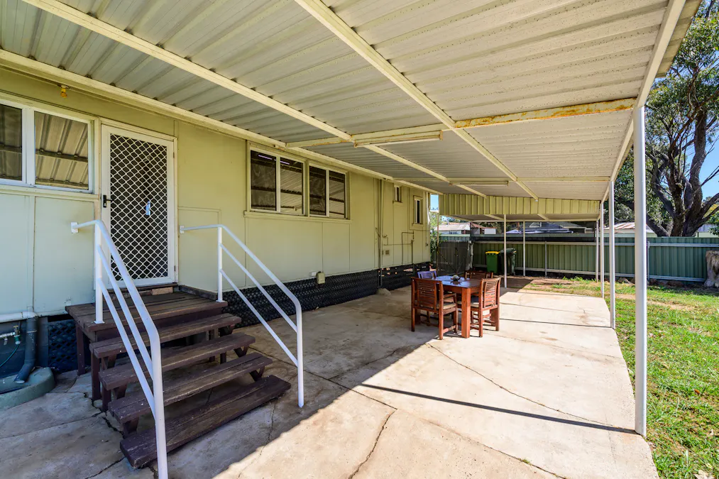 25 Yalbaroo Road, Northam, WA, 6401 - Image 21