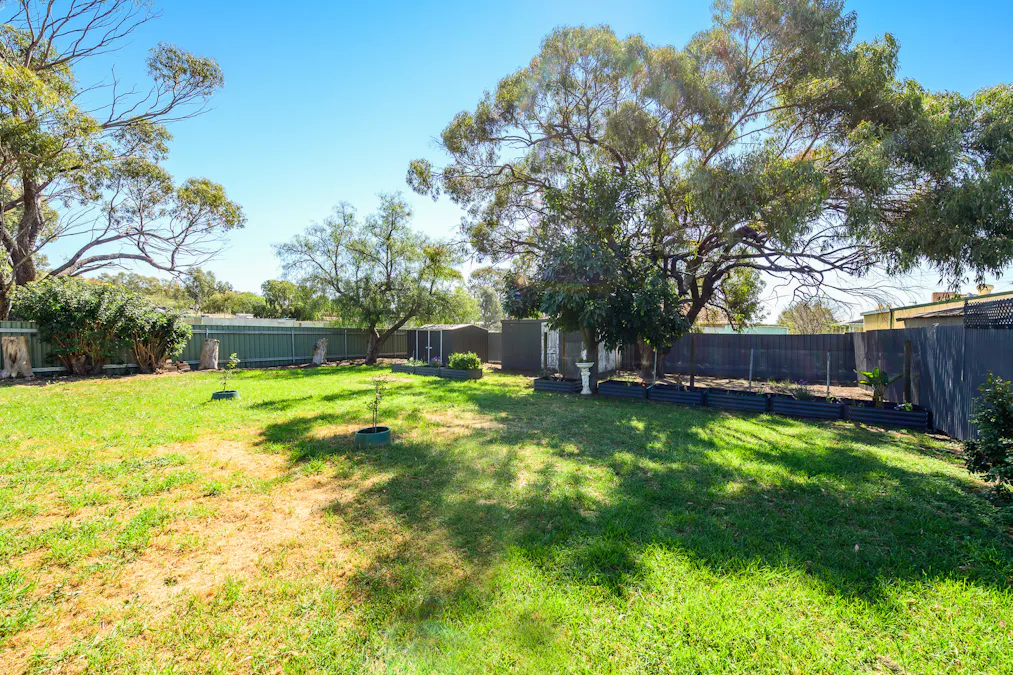 25 Yalbaroo Road, Northam, WA, 6401 - Image 27