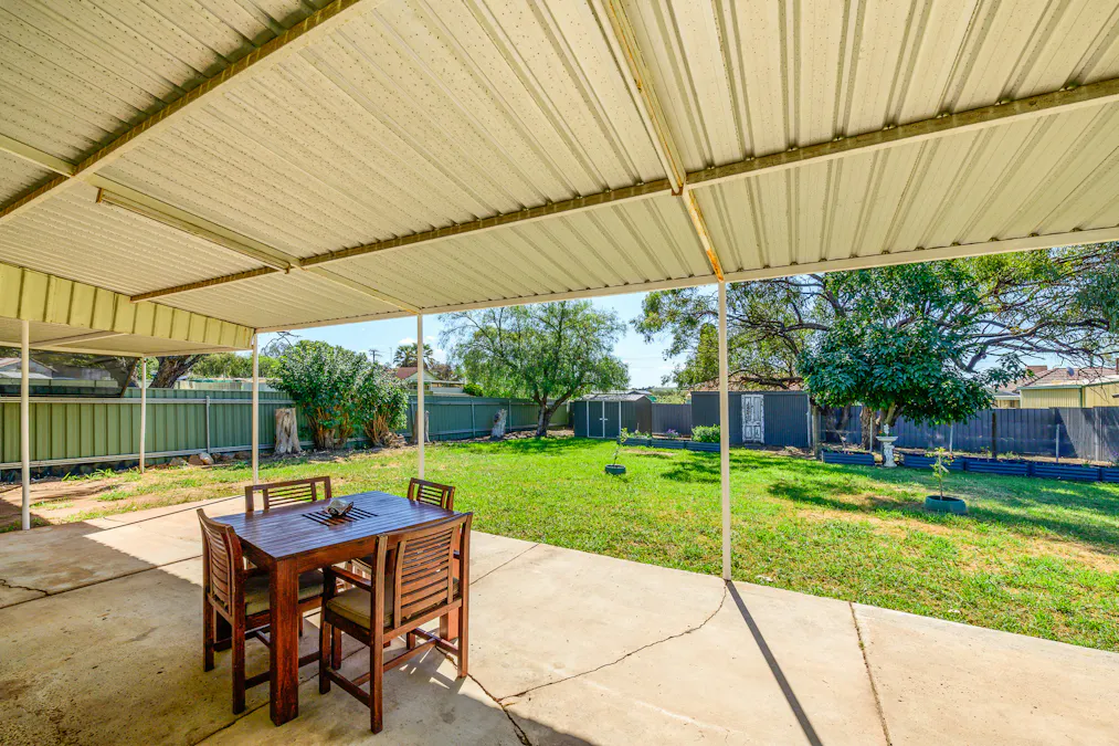 25 Yalbaroo Road, Northam, WA, 6401 - Image 23