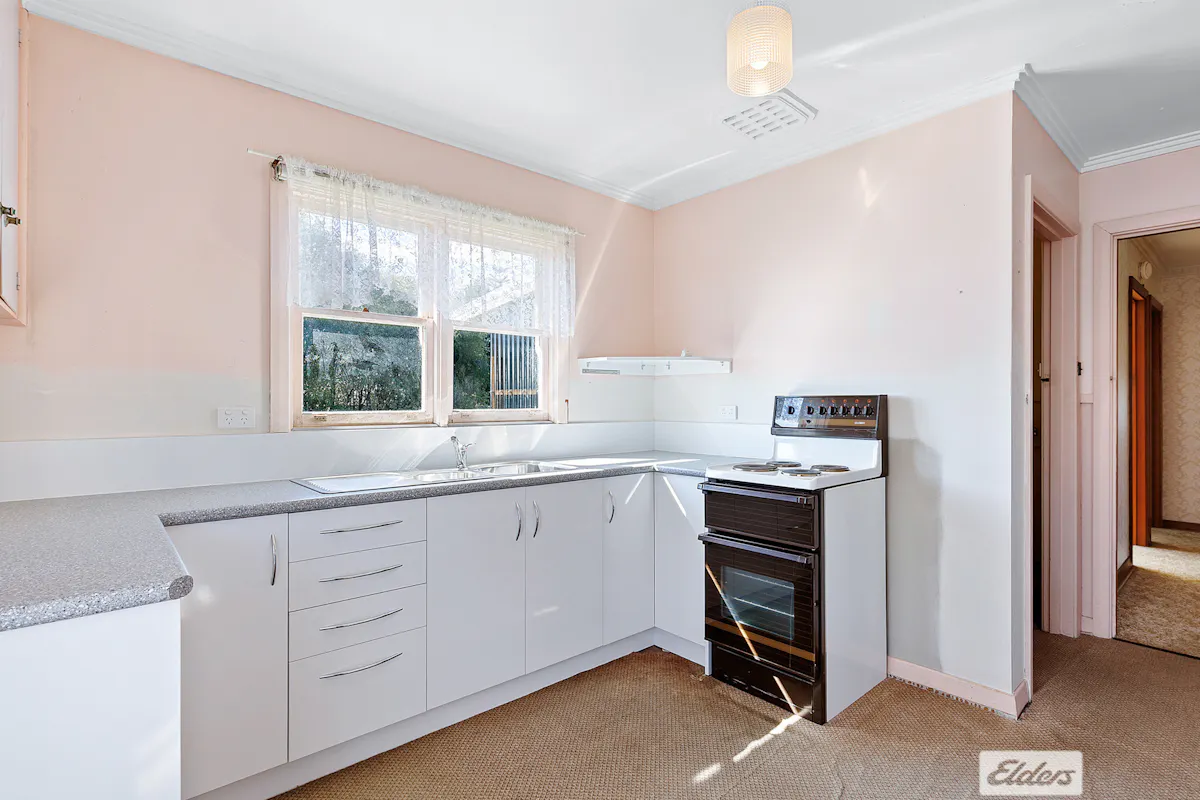 79 Simpson Street — photo 7 of 16