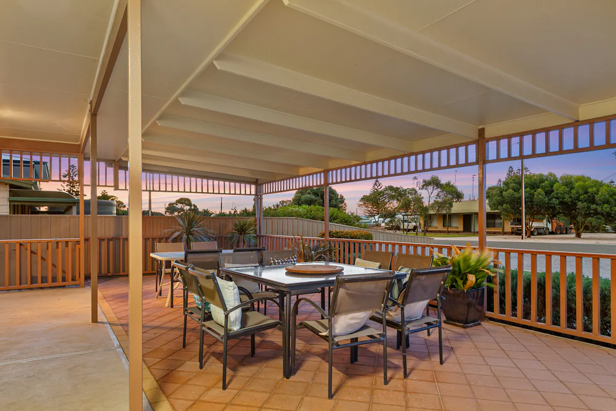 1 Capella Court — photo 3 of 28