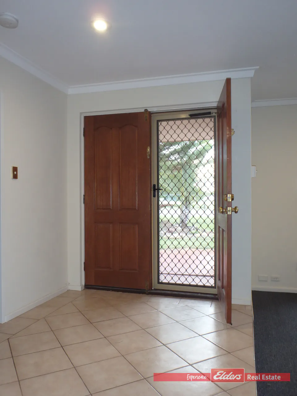 9 Townsend Road — photo 4 of 23