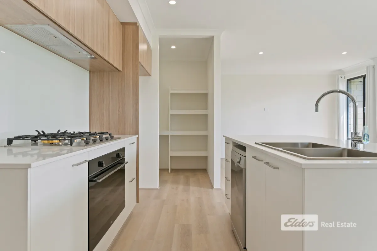 46 Lingard Loop — photo 3 of 11