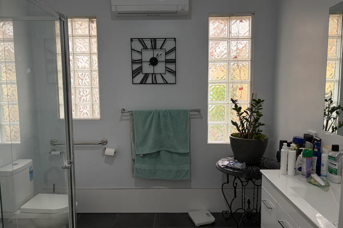 22 Hewitt Street — photo 7 of 9