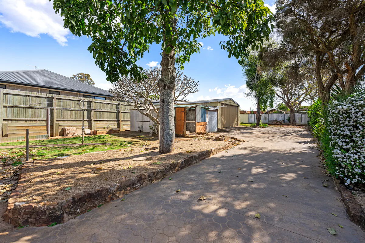23 McGregor Street — photo 17 of 21